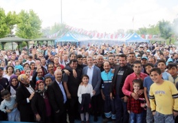 Ülkenin daha kalkınmış, daha üretken hale gelmesinde emekçilerin alın teri var