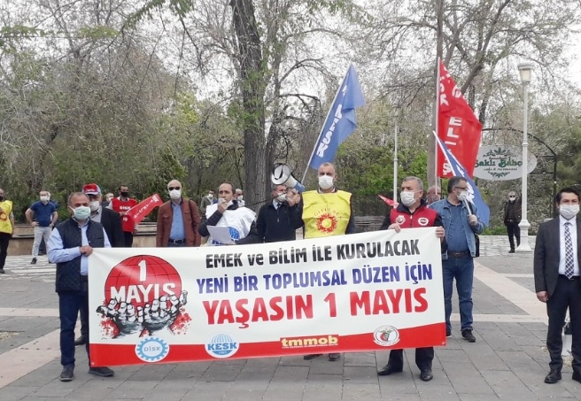 Küresel salgınla beraber büyük bir uygarlık krizi yaşanıyor