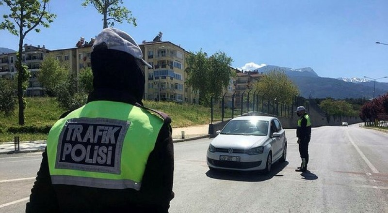 Sahte seyahat belgeleriyle Kastamonu’ya kadar gittiler