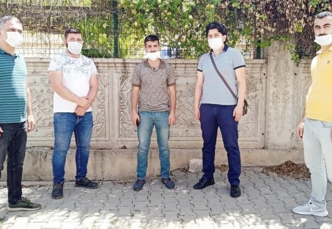 Oturma eylemi işçiler işe dönünceye kadar sürecek