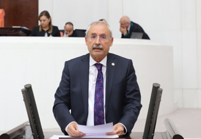 Antep fıstığının “Var Yılı”nda üreticilerimiz sahipsiz kalmasın
