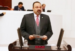 “Mazot pahalı, gübre pahalı elektrik pahalı, ilaç pahalı sulama pahalı, çiftçi ne yapsın!”