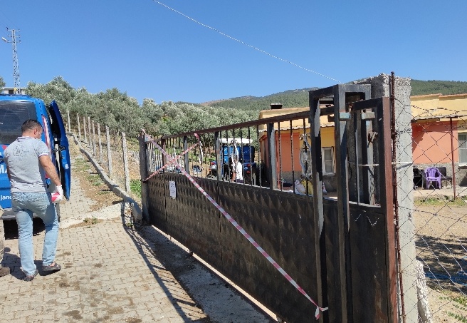 Ziyarete gitti, 42 kişiyi karantinaya aldırdı