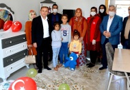 16 yetim ve öksüz çocuğa çocuk odası takımı ve bilgisayar