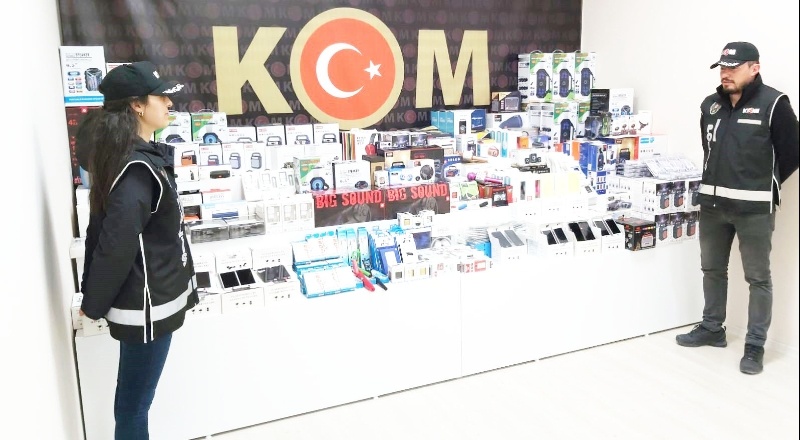 4 ilde, 1,7 milyonluk kaçakçılık çetesi operasyonu