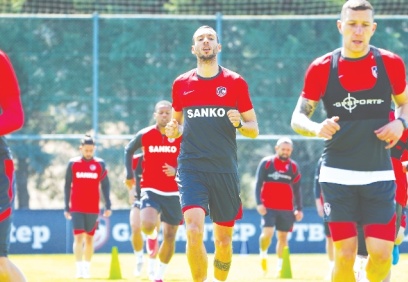 17 takım, 8 ve üzeri yabancıyla maça başladı