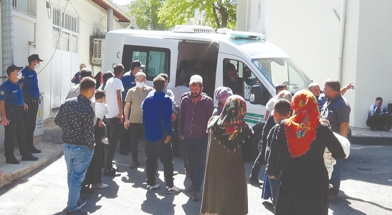 17 yaşındaki genci önce silahla vurdular, sonra levyeyle darp ettiler