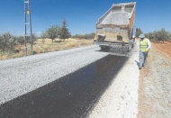 18 kilometrelik yolun asfalt yenilemesini yapıldı