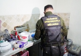 19 eve uyuşturucu baskını