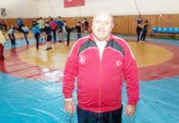 1980'li yılların efsane ismi Reşit Karabacak, koronavirüse yenildi