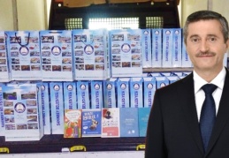 Karantinadaki vatandaşlara kitap dağıtıldı