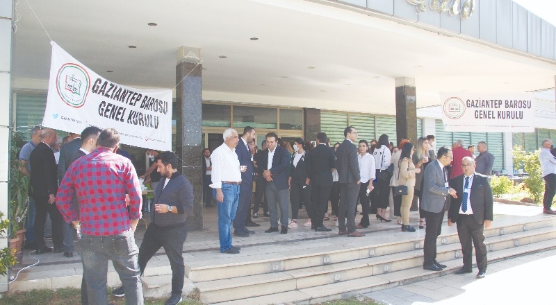 2 bin 600 avukat var, seçime 128 kişi geldi