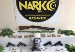 20 adrese eş zamanlı operasyon düzenlendi