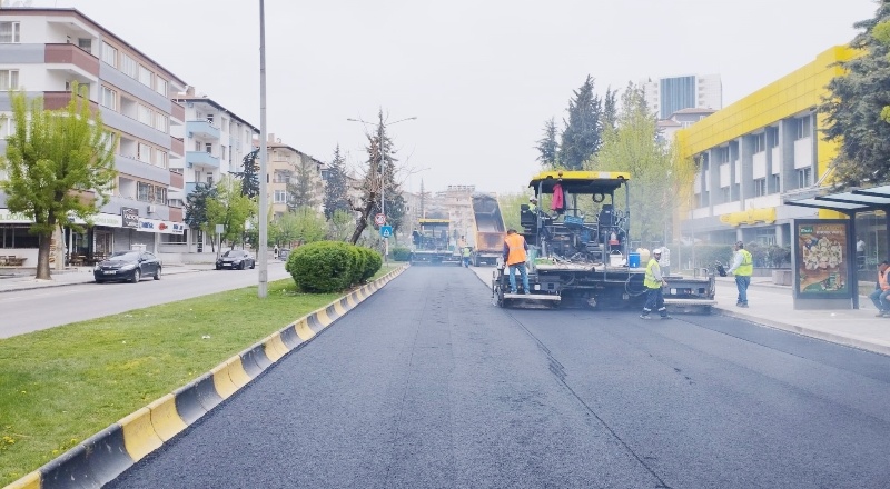 20 senelik asfalt yenilendi