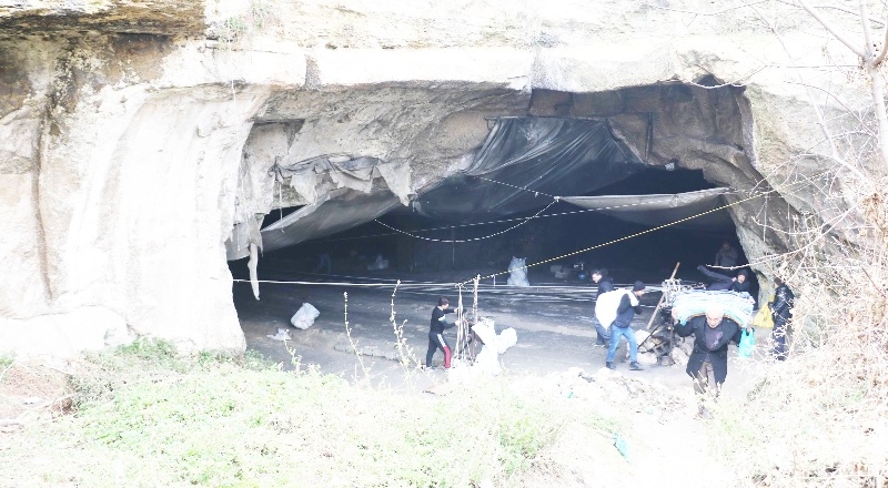 Mağarada kendir üretimi devam ediyor