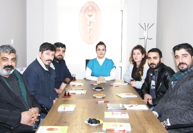 2022 yılı sonuna kadar kedi ve köpeklere mikroçip takacağız