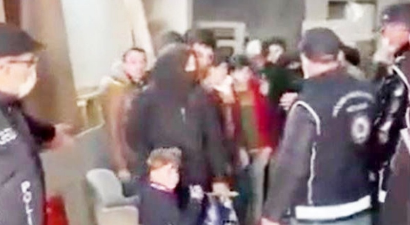 21 kaçak göçmen yakalandı