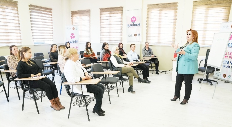 21 kadın kendi işinin patronu oldu