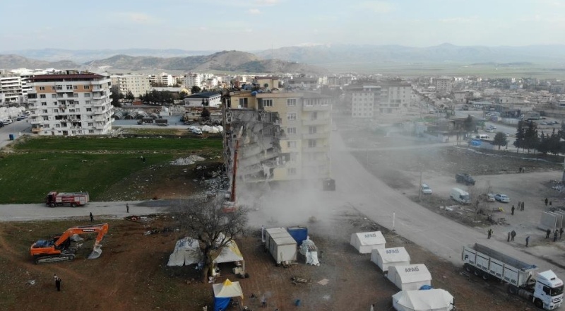 22 kişi tutuklandı, 80 kişi aranıyor