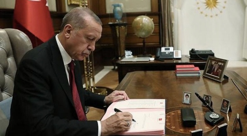 23 büyükelçi 'merkez'e çekildi, 25 ülkeye ise yeni büyükelçi atandı