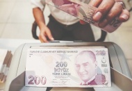 2.3 milyon kişi daha kredi aldı
