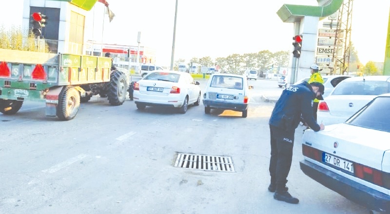 233 araç trafikten men edildi