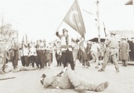 25 Aralık kutlamaları tek kitapta derlendi