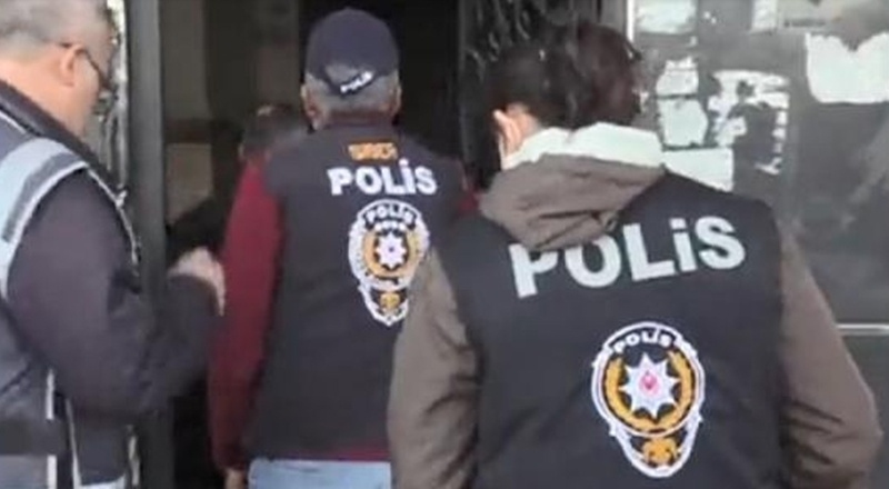 27 kişi gözaltında, yüklü miktarda para ele geçirildi