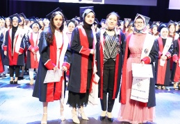 278 öğrenci diploma aldı