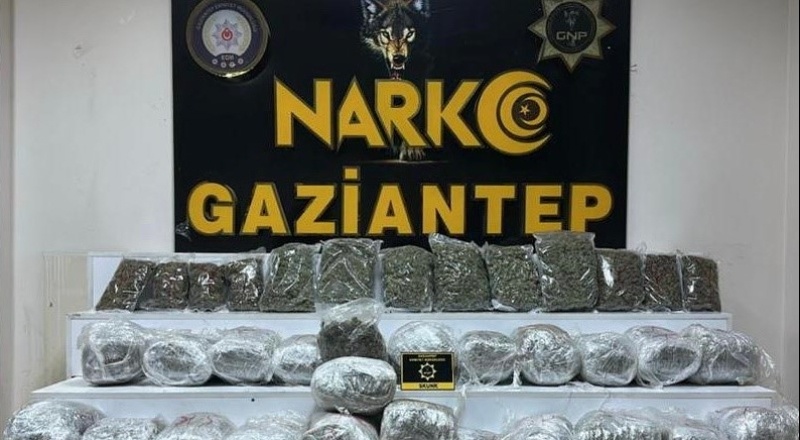 28 kilo 400 gram skunk ele geçirildi