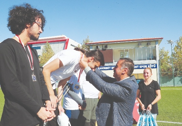 29 Ekim Cumhuriyet’in kurululunun 98. Yıldönümü için okçuluk turnuvası düzenlendi