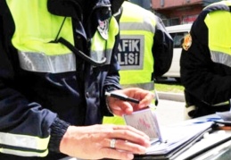 3 bin 549 araç, motosiklet ve traktör trafikten men edildi