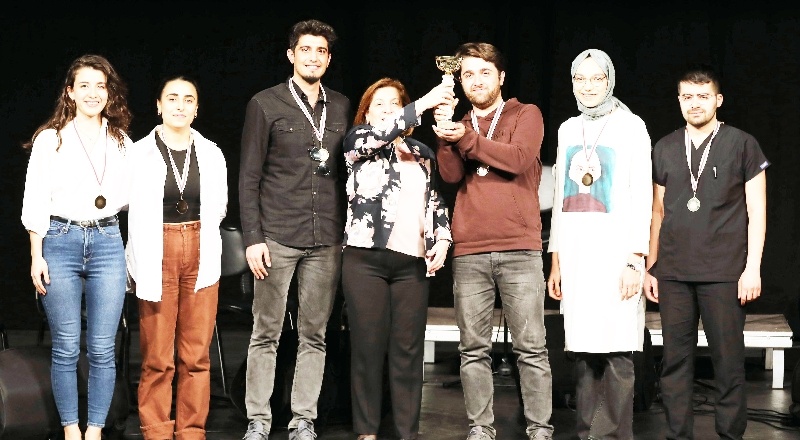 3. Geleneksel 14 Mart Tıp Turnuvası ödülleri verildi