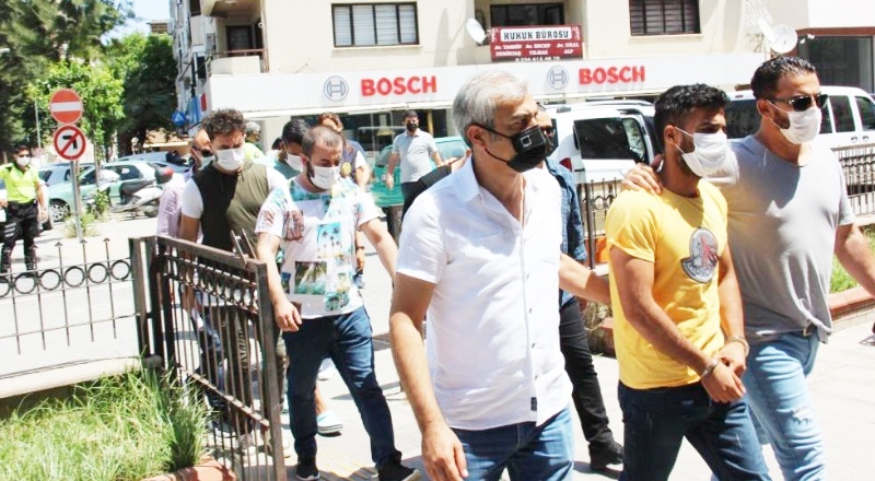 3 milyon lira dolandırdılar