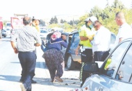 3 otomobil çarpıştı, 4’ü ağır 6 kişi yaralandı