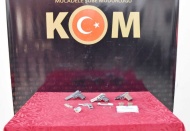 3 silah kaçakçısı yakalandı
