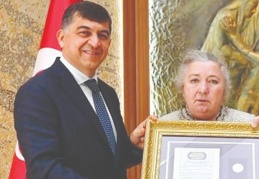 32 derslikli Anadolu Lisesi ve Spor Salonu yaptıracak