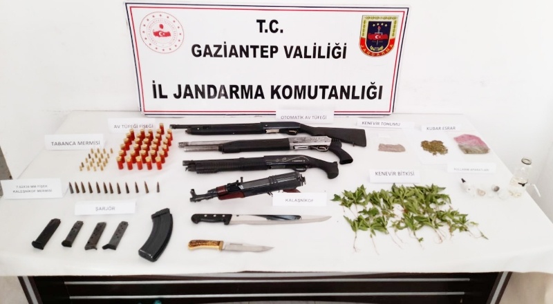 34 adrese eş zamanlı operasyonda 31 gözaltı