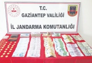 390 bin TL değerinde döviz ve altın çaldı