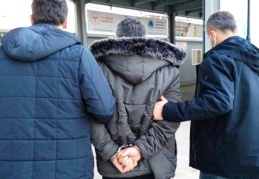 4 ilde İnterpol destekli oto kaçakçılığı operasyonu yapıldı