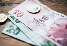 4 kişilik ailenin elektrik, doğalgaz, su, telefon faturaları toplamı en az 1100 lira