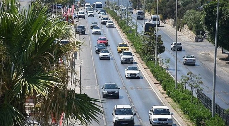 4 kişiye bir araba düşüyor