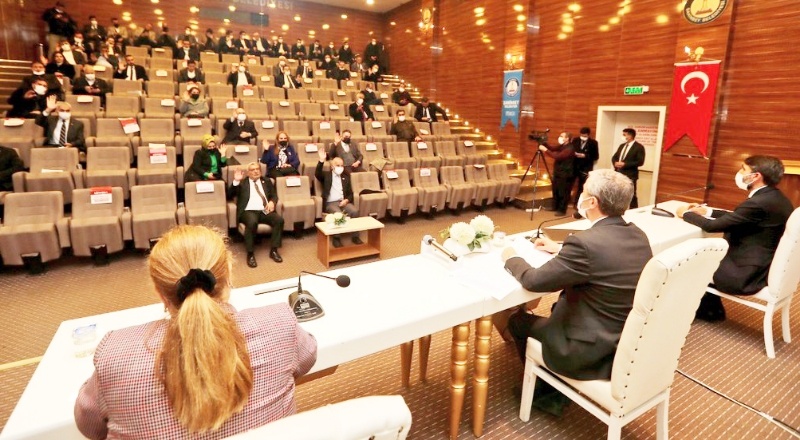 4 Madde imar komisyonuna havale edildi