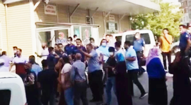 4 polis yaralandı, 5 kişi gözaltına alındı