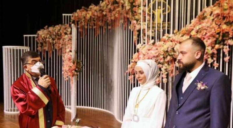 41 çift, evlenmek için 14 Şubat’ı seçti