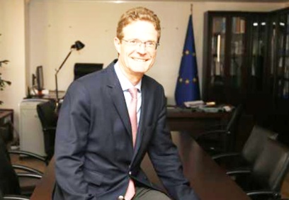 430 ambulanstan, 38’inin devir teslimi gerçekleştirdi