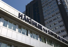 4.726 hakim ve savcı ile 18 başsavcının görev yeri değişti