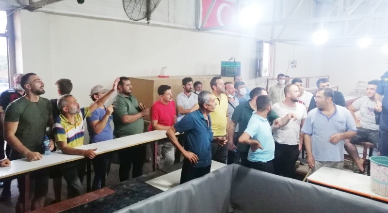 5 horoz Gaziantep Hayvanat Bahçesine teslim edildi