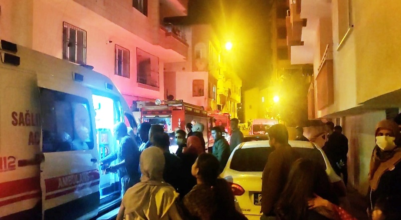 5 katlı binanın ikinci katında yangın çıktı