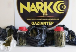 5 kilo 800 gram kubar esrar ele geçirildi